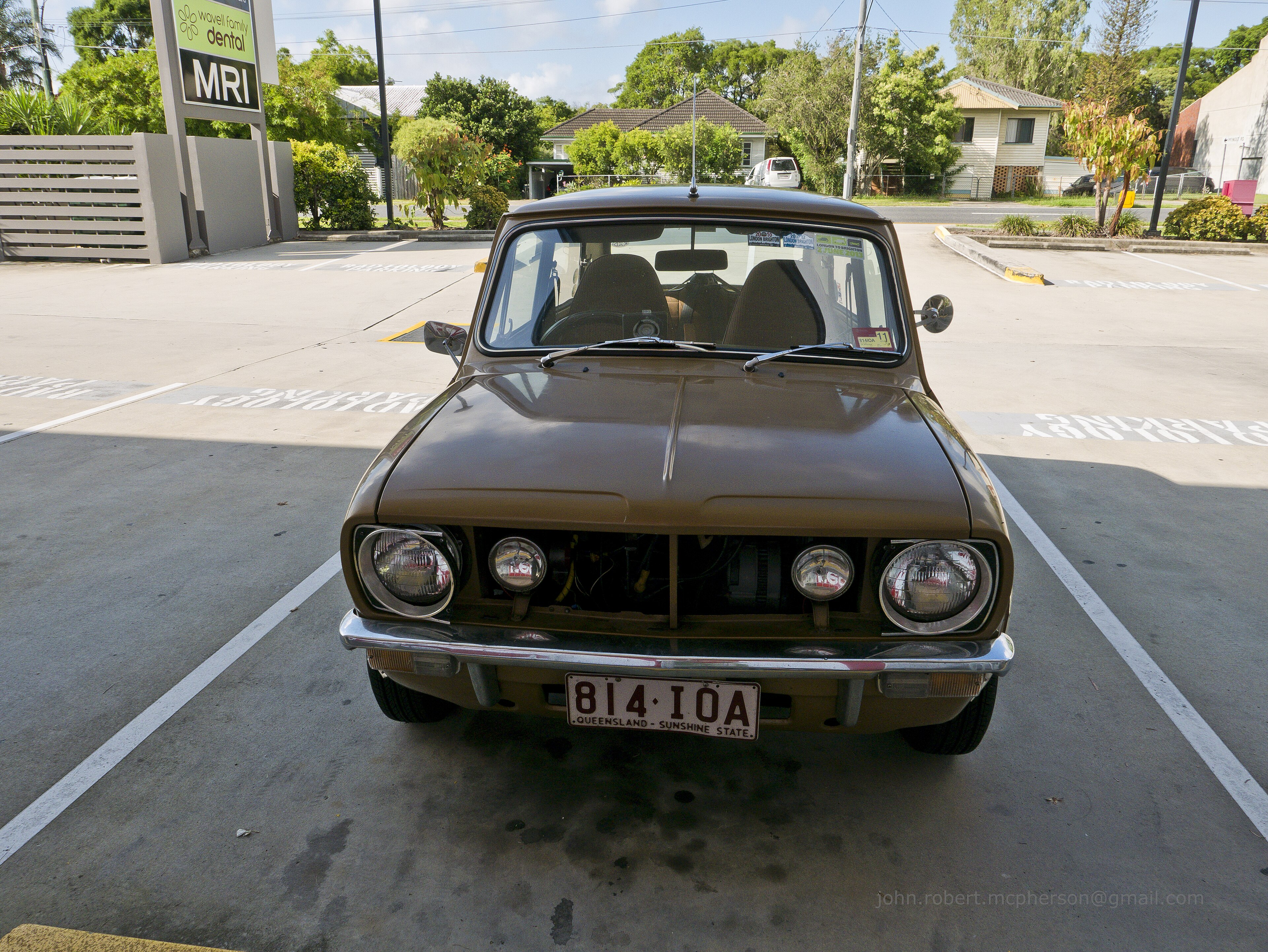 Support visual for Classic Mini in Australia: history and buyer context