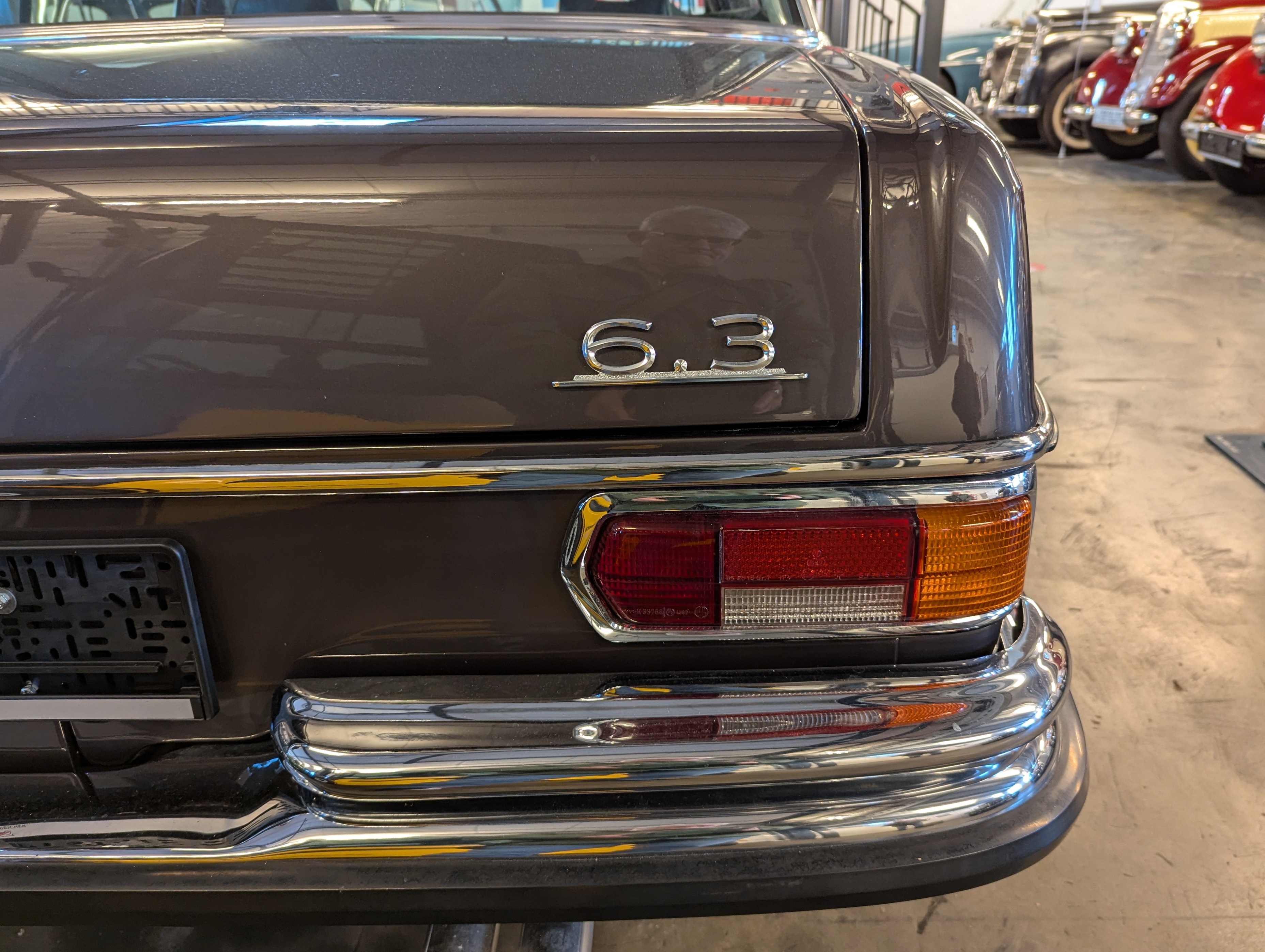 Hero visual for Mercedes-Benz 300SEL 6.3 versus 450SEL 6.9